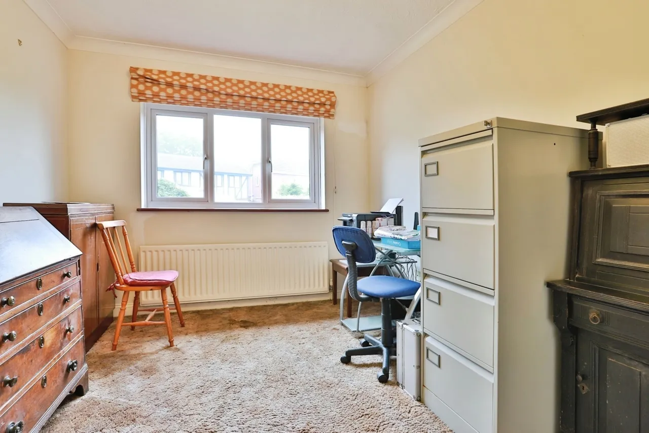 Sevenoaks Drive, Bournemouth, BH7, photo 12