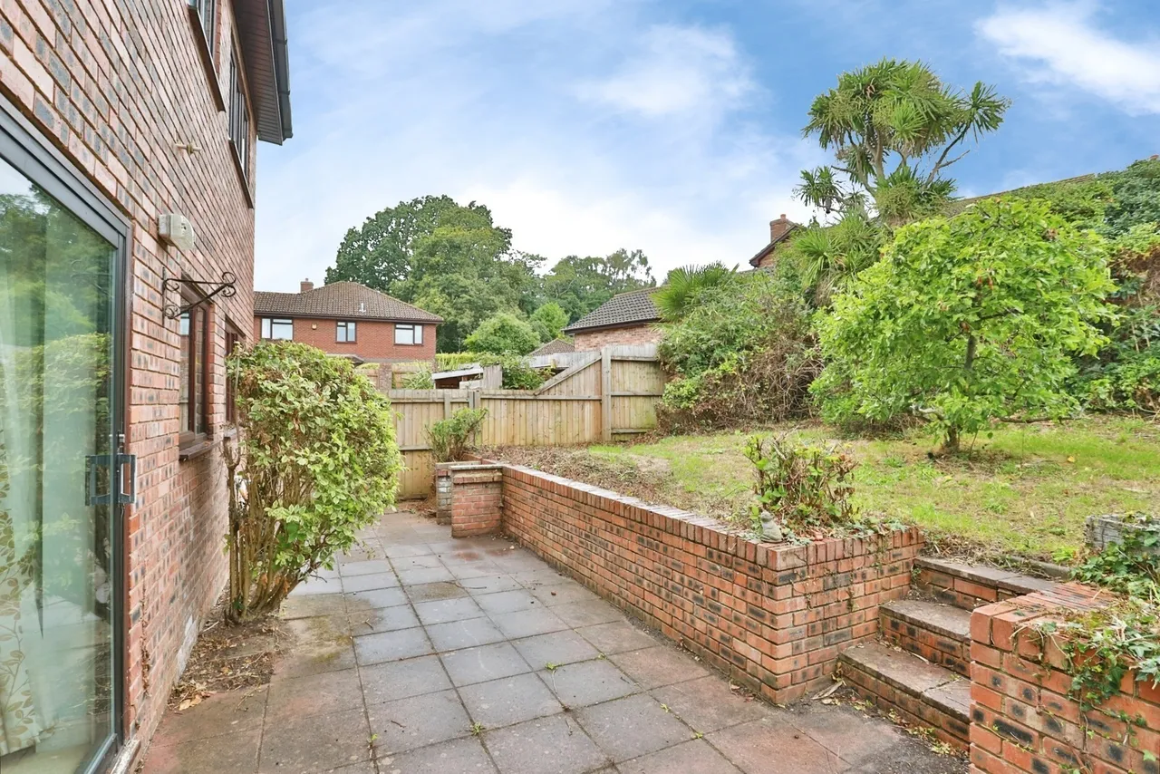 Sevenoaks Drive, Bournemouth, BH7, photo 17