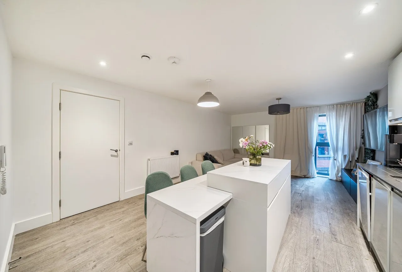 Mill Green Road, Mitcham, CR4 4FQ, photo 11