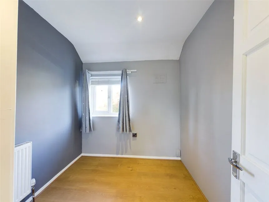 Dudley Road, Romford, RM3, photo 11