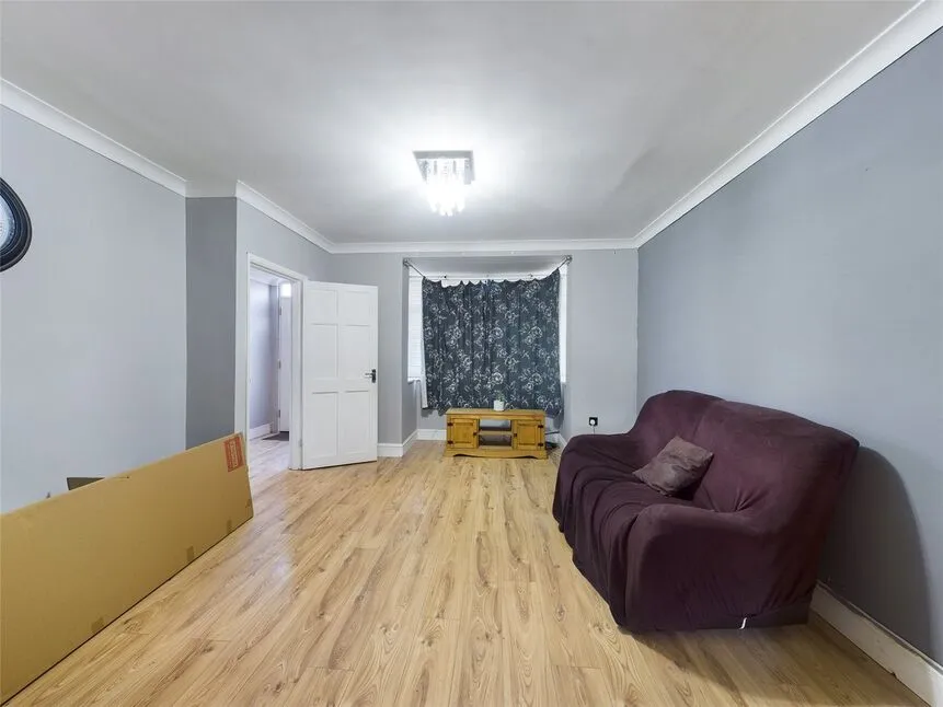 Dudley Road, Romford, RM3, photo 3