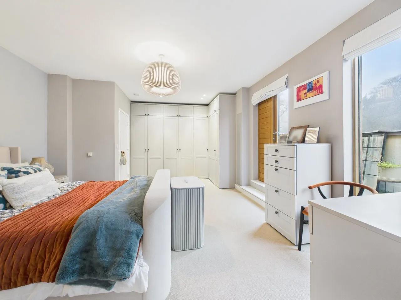Cliveden Gages, Taplow, SL6, photo 6
