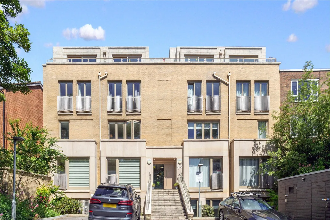 Thurlow Park Road, London, SE21, photo 12