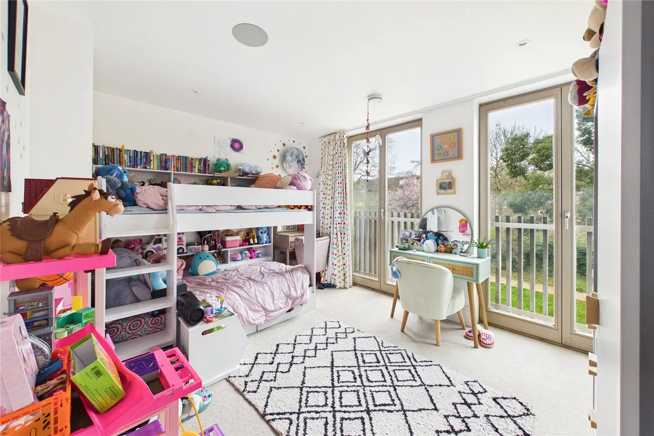 Thurlow Park Road, London, SE21, photo 10