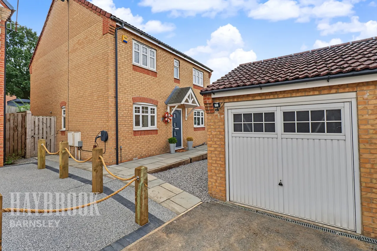 4 bed house for sale, Redhill Court, Redbrook