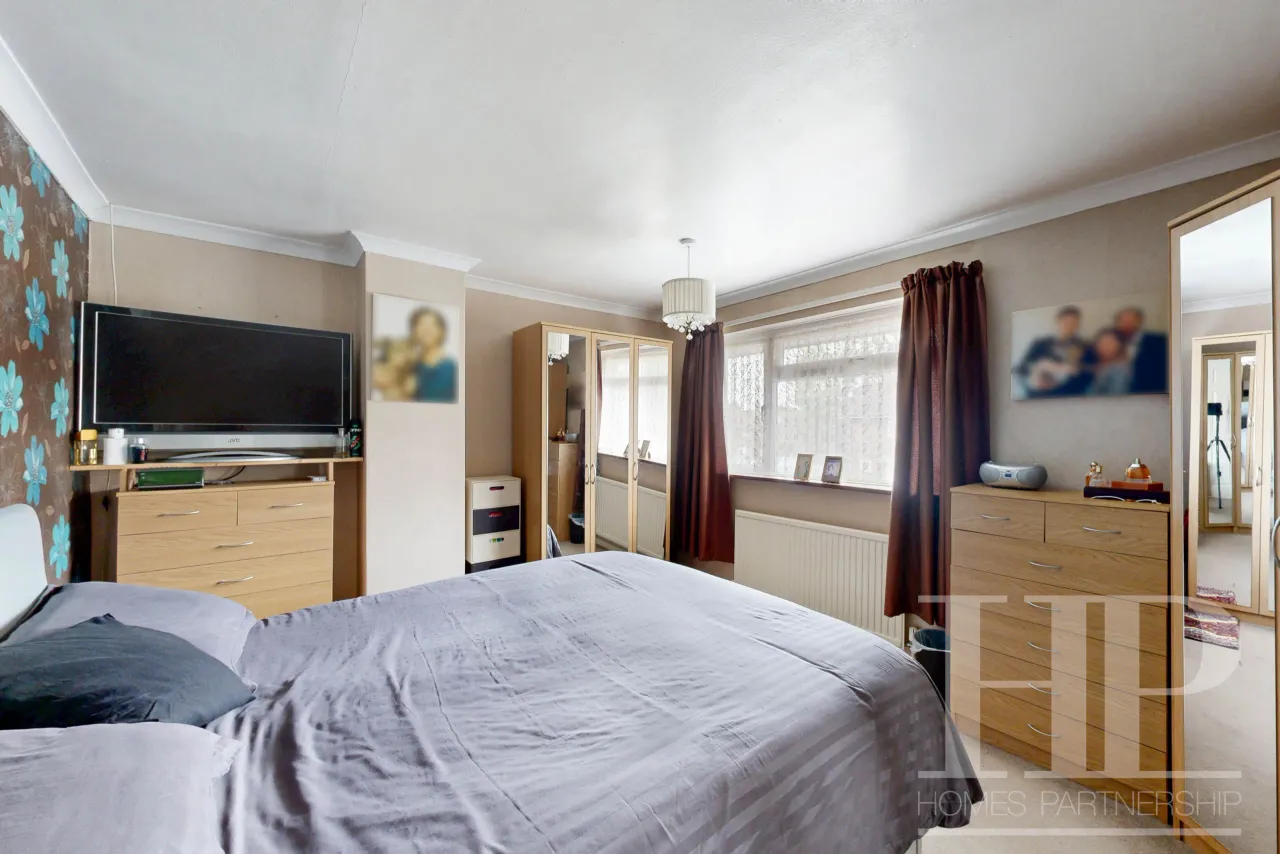 Martyrs Avenue, Crawley, RH11, photo 10
