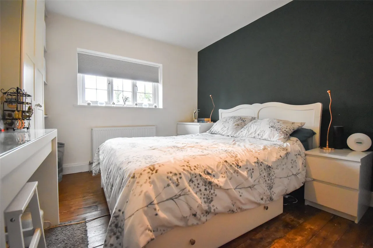 Southmead Road, Aldershot, Hampshire, GU11 3HG, photo 9