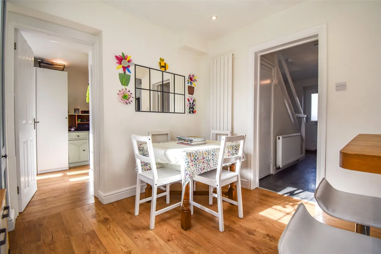 Southmead Road, Aldershot, Hampshire, GU11 3HG, photo 12