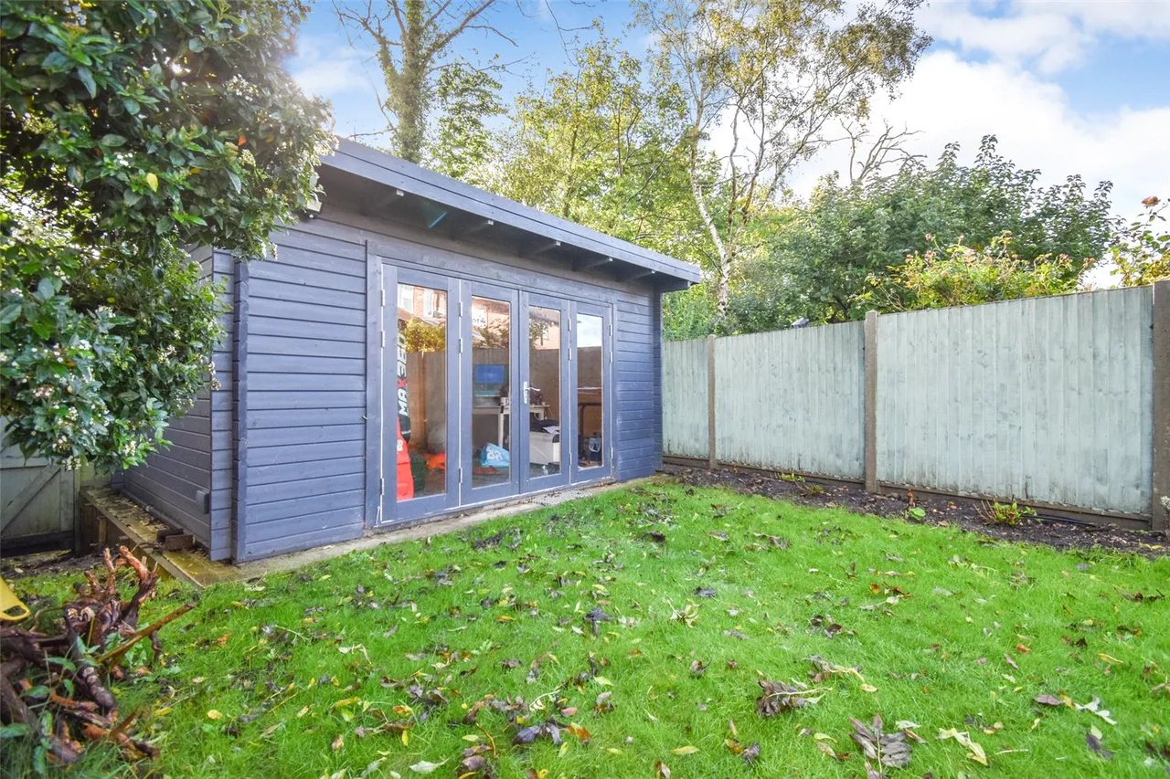Southmead Road, Aldershot, Hampshire, GU11 3HG, photo 8