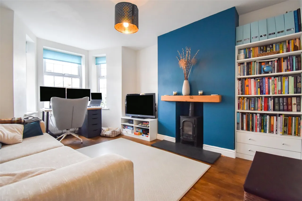Southmead Road, Aldershot, Hampshire, GU11 3HG, photo 3