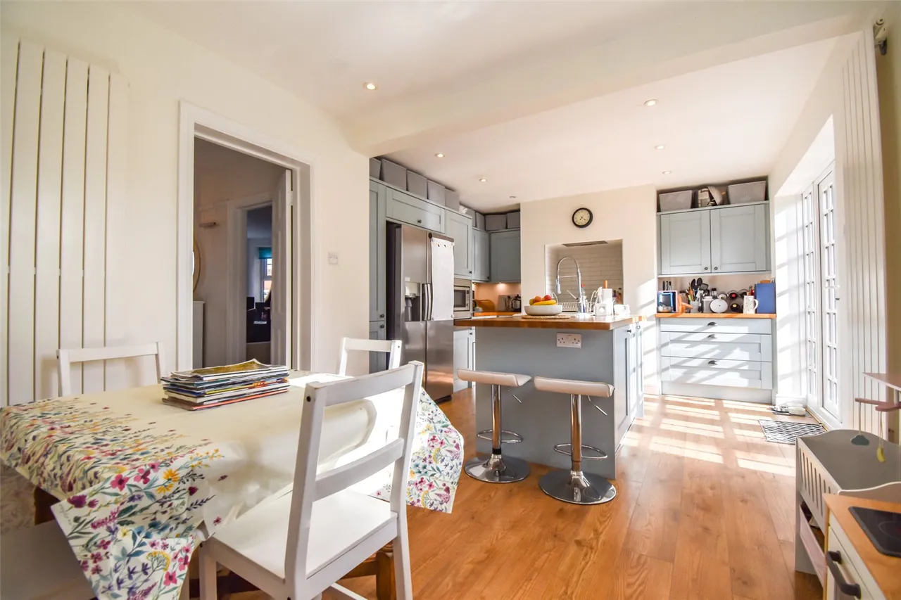 Southmead Road, Aldershot, Hampshire, GU11 3HG, photo 4