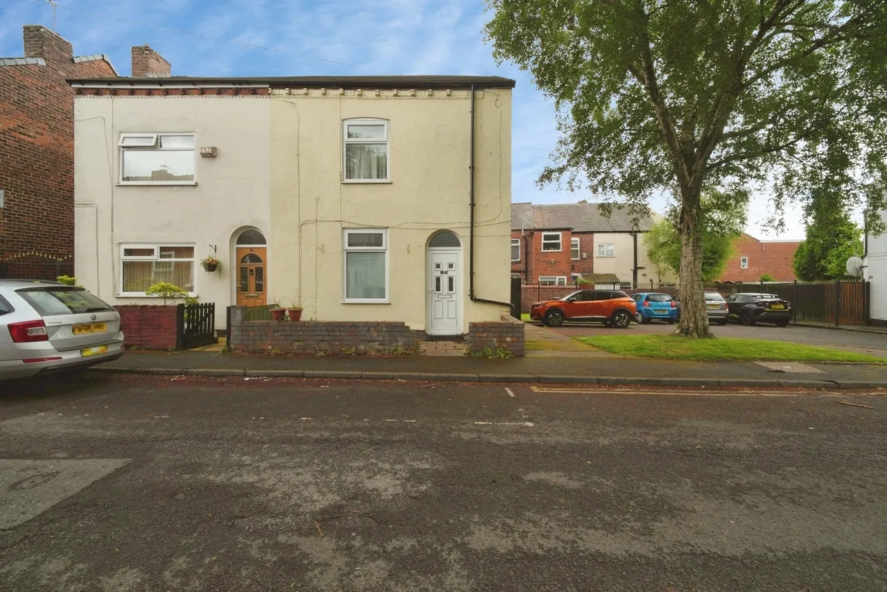 2 bed house for sale — Bain Street, Swinton, Manchester, Greater Manchester, M27