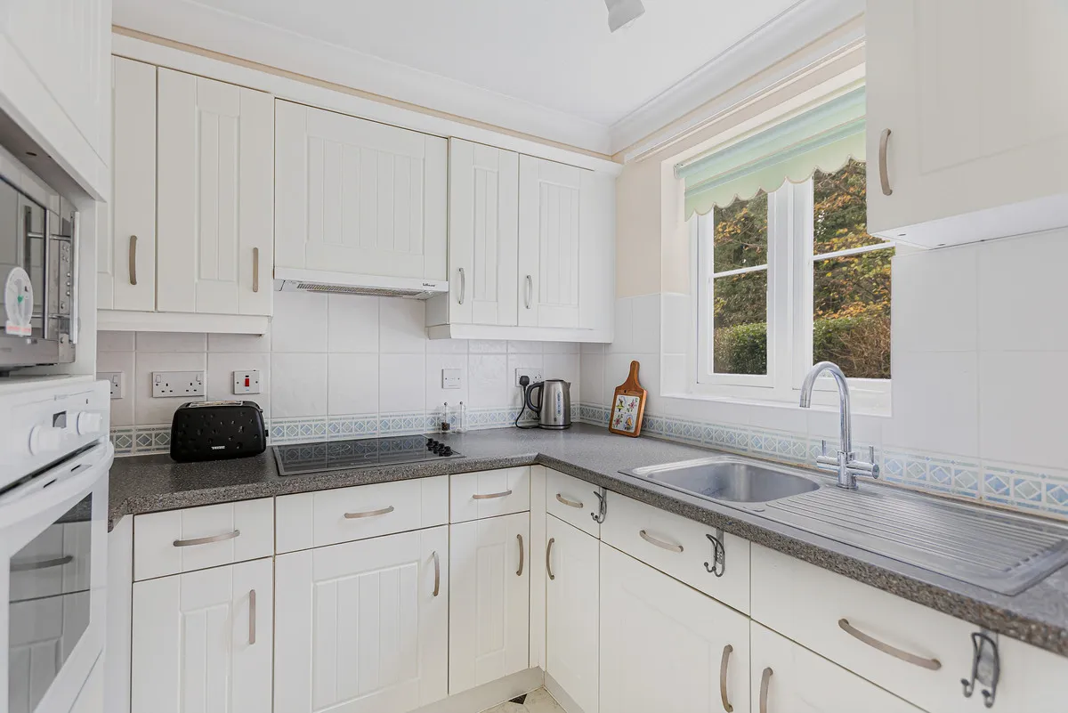 Pegasus Court, Wantage, photo 3