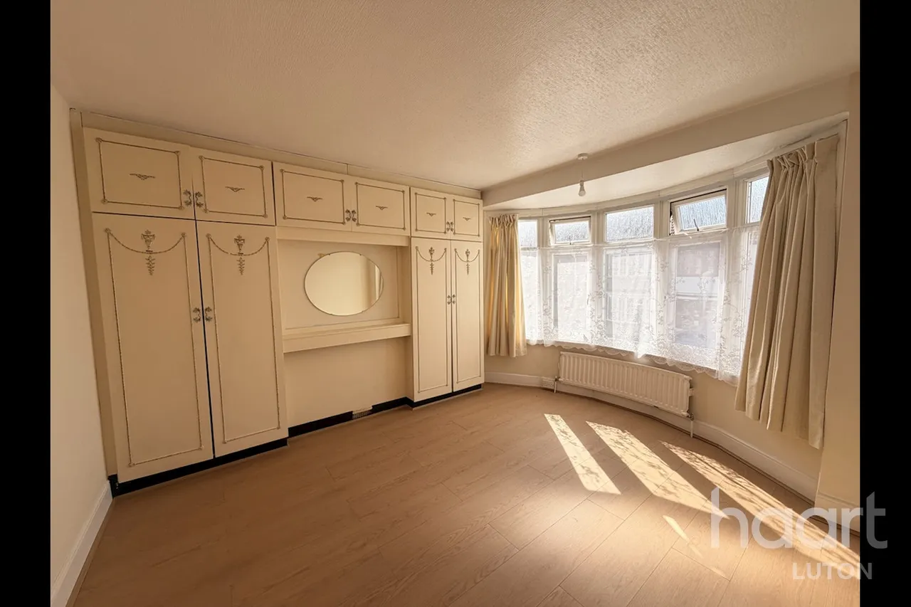 Carlton Crescent, LU3, photo 6