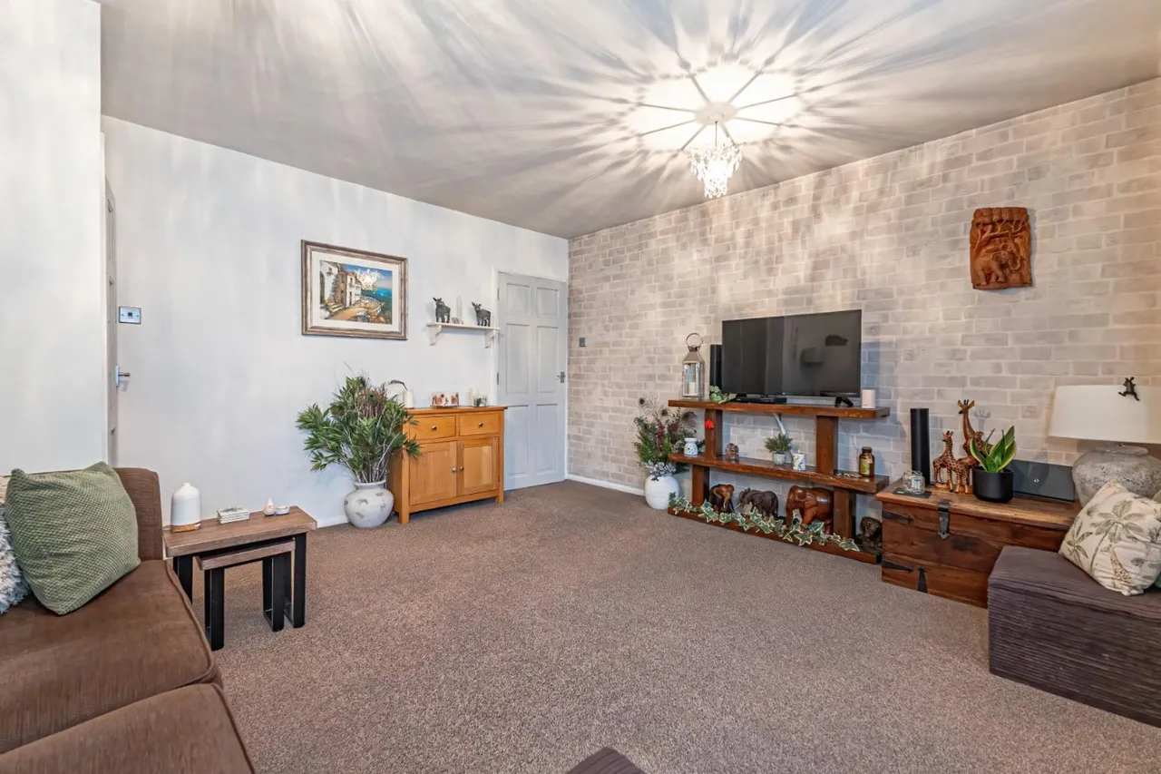 Eight Acres, Tring, HP23, photo 2