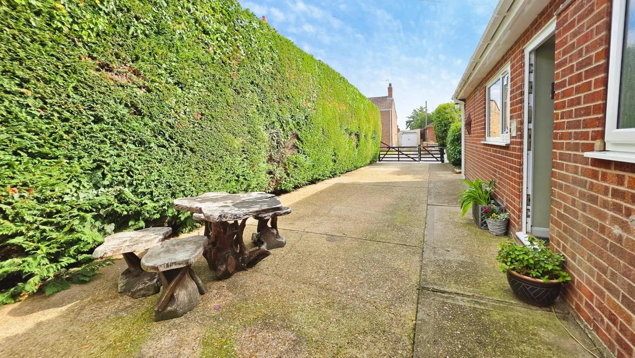 High Street, Great Hale, NG34, photo 21