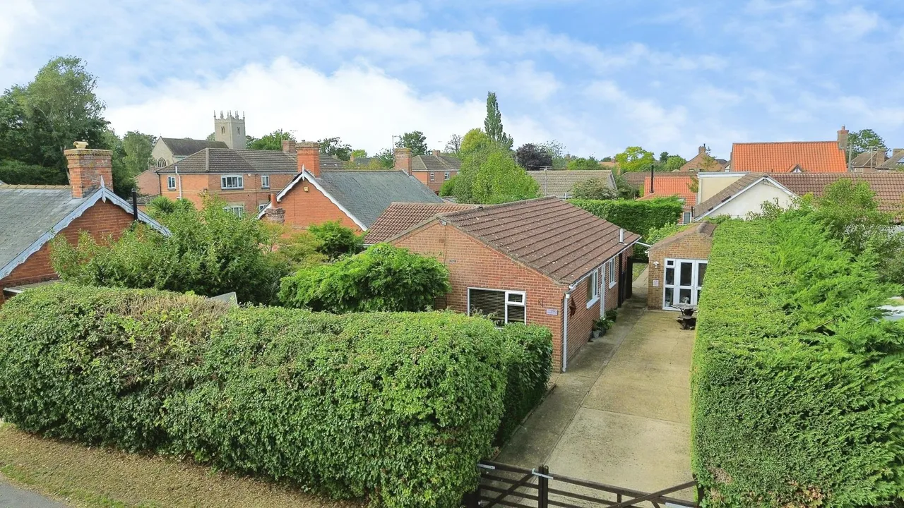 3 bed house for sale, High Street, Great Hale, NG34