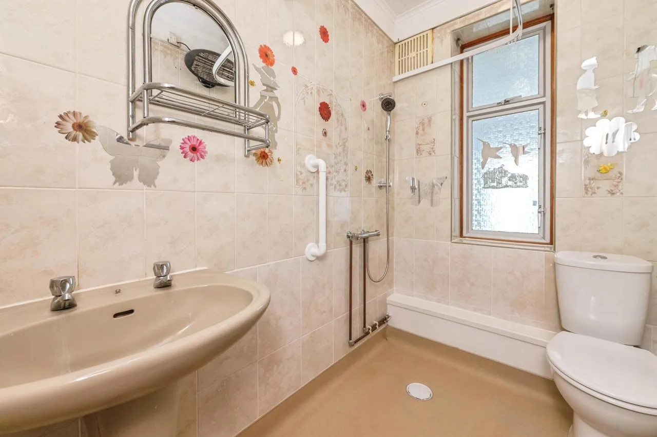 Elmtree Road, Basildon, SS16, photo 14