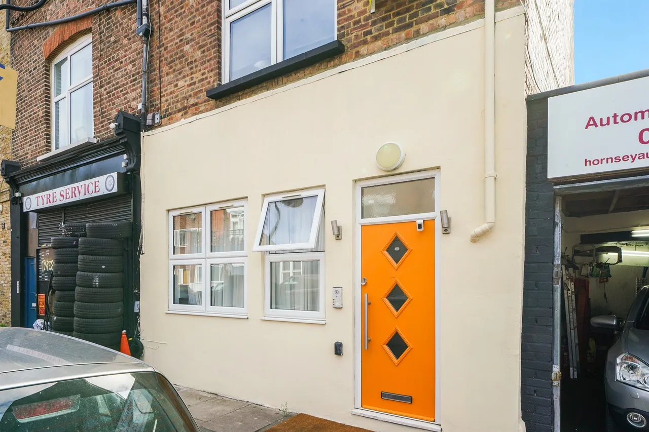 Mount Pleasant Crescent, London, photo 7