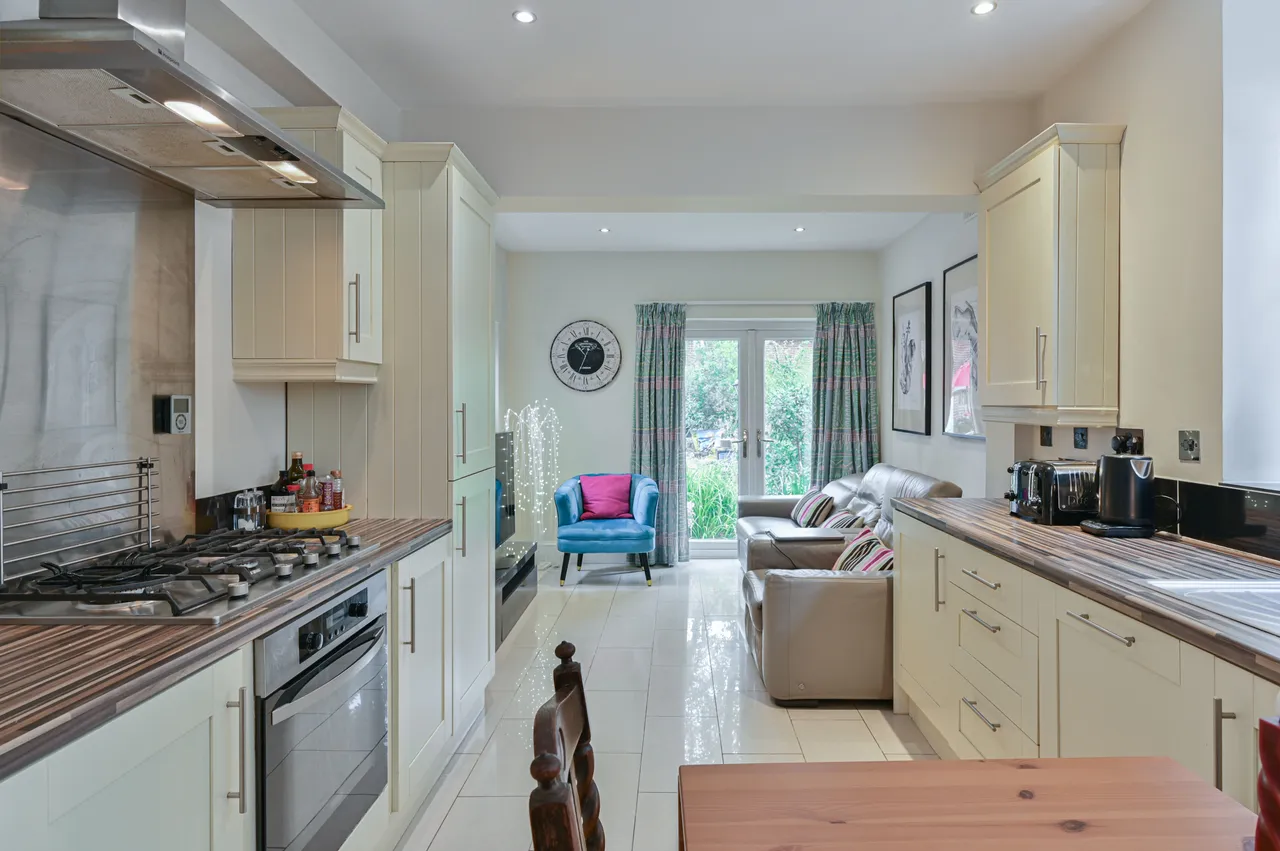 Flat 1, 19 Westwell Road, London, photo 8