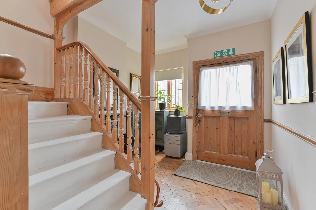 Flat 1, 19 Westwell Road, London, photo 7