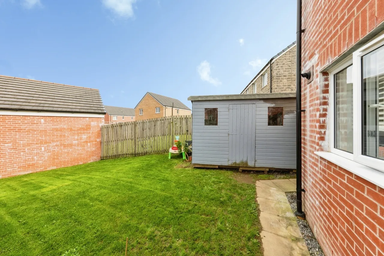 Maes Macsen, Carmarthen, SA31, photo 17