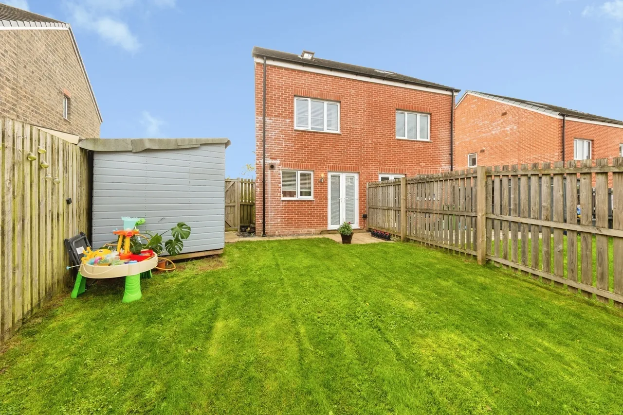 Maes Macsen, Carmarthen, SA31, photo 18