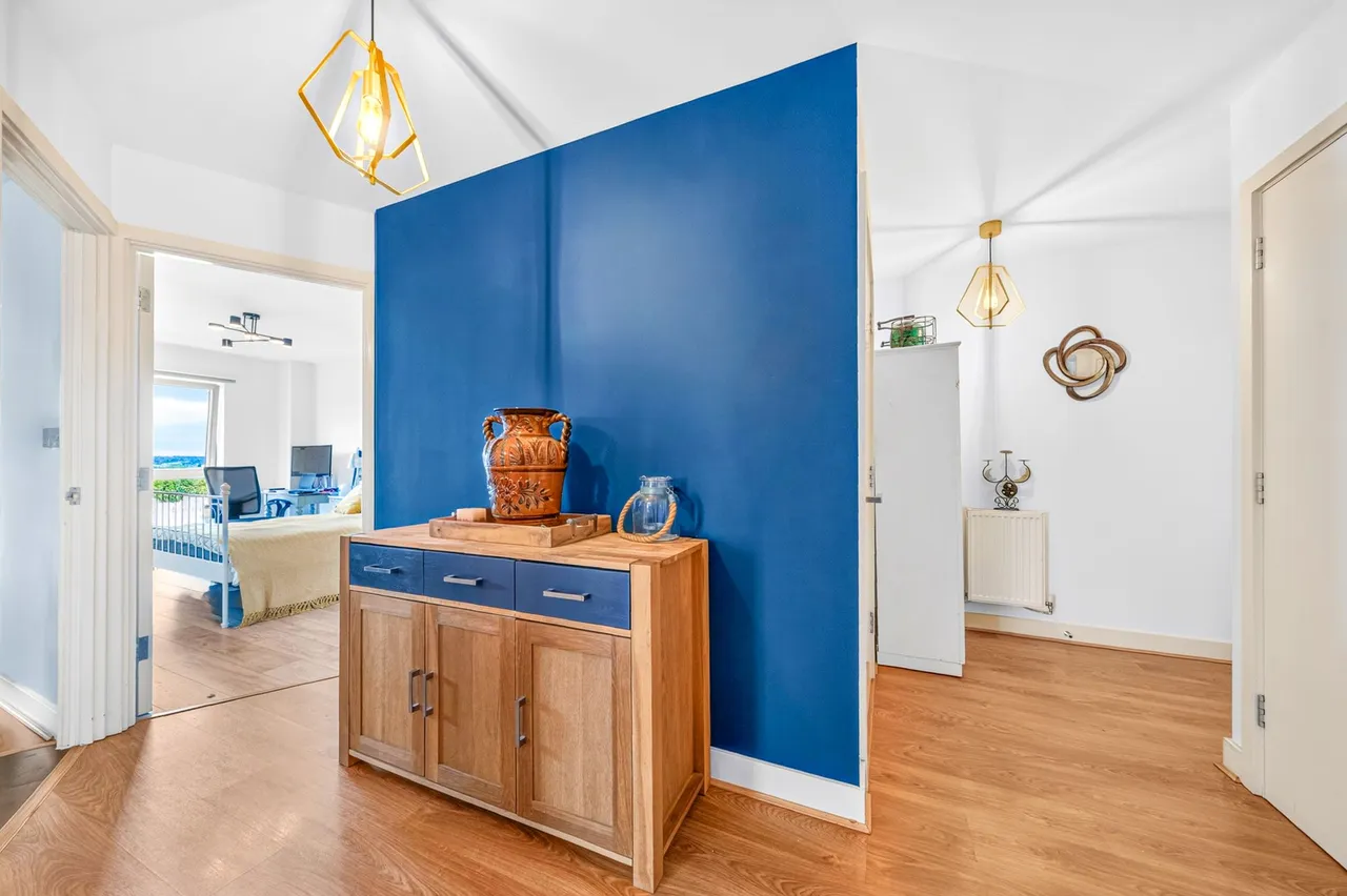 Katherine Close, London, N4, photo 10