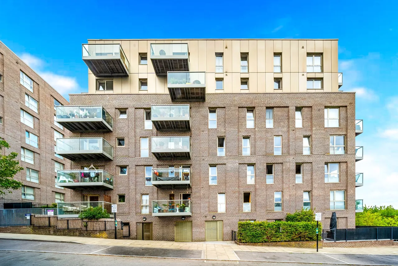 Katherine Close, London, N4, photo 18