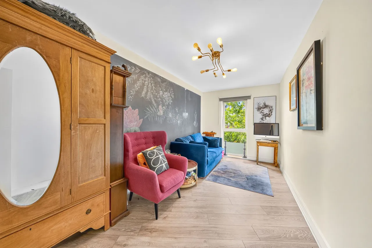 Katherine Close, London, N4, photo 14
