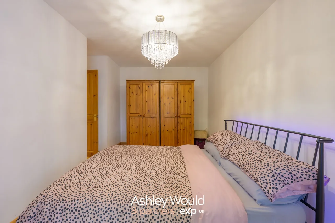 Stuarts Way, Birmingham, B32, photo 15