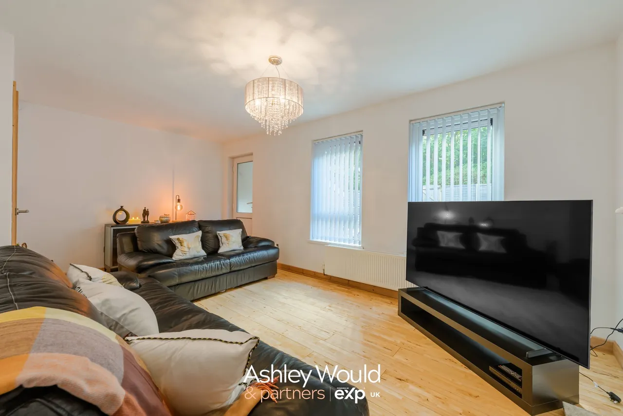 Stuarts Way, Birmingham, B32, photo 6