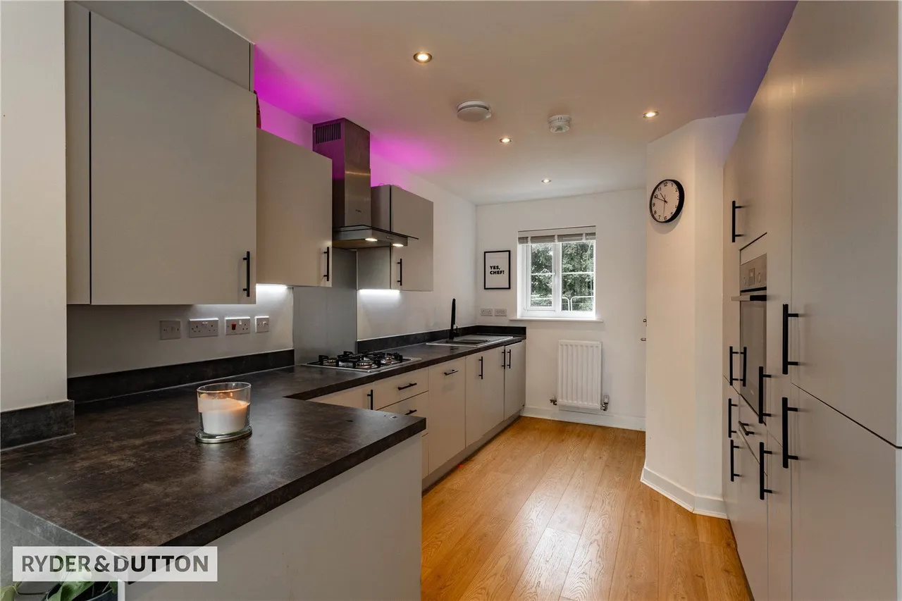 Franks Close, Castleton, OL11, photo 5