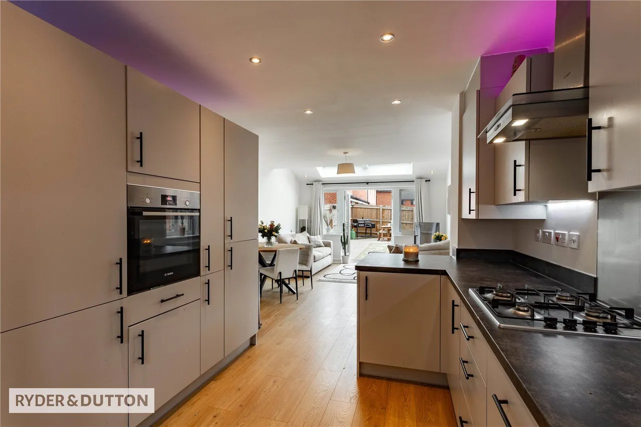 Franks Close, Castleton, OL11, photo 6