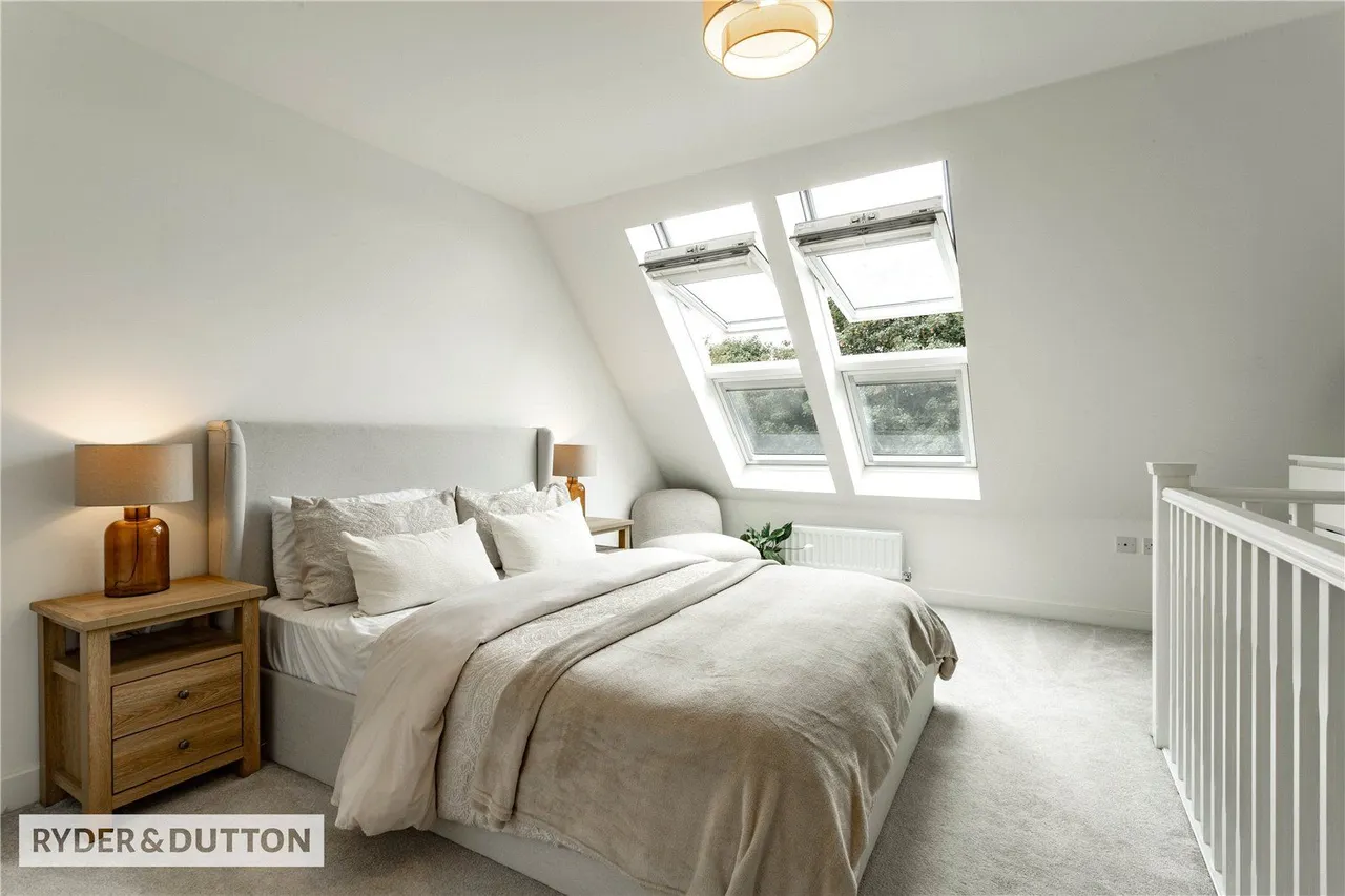 Franks Close, Castleton, OL11, photo 15