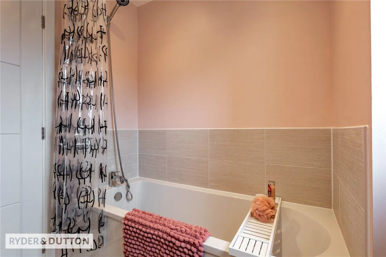 Franks Close, Castleton, OL11, photo 13
