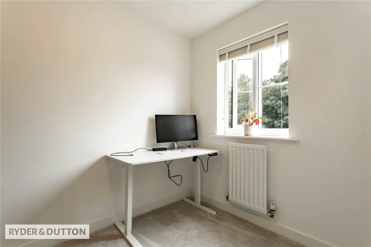 Franks Close, Castleton, OL11, photo 14