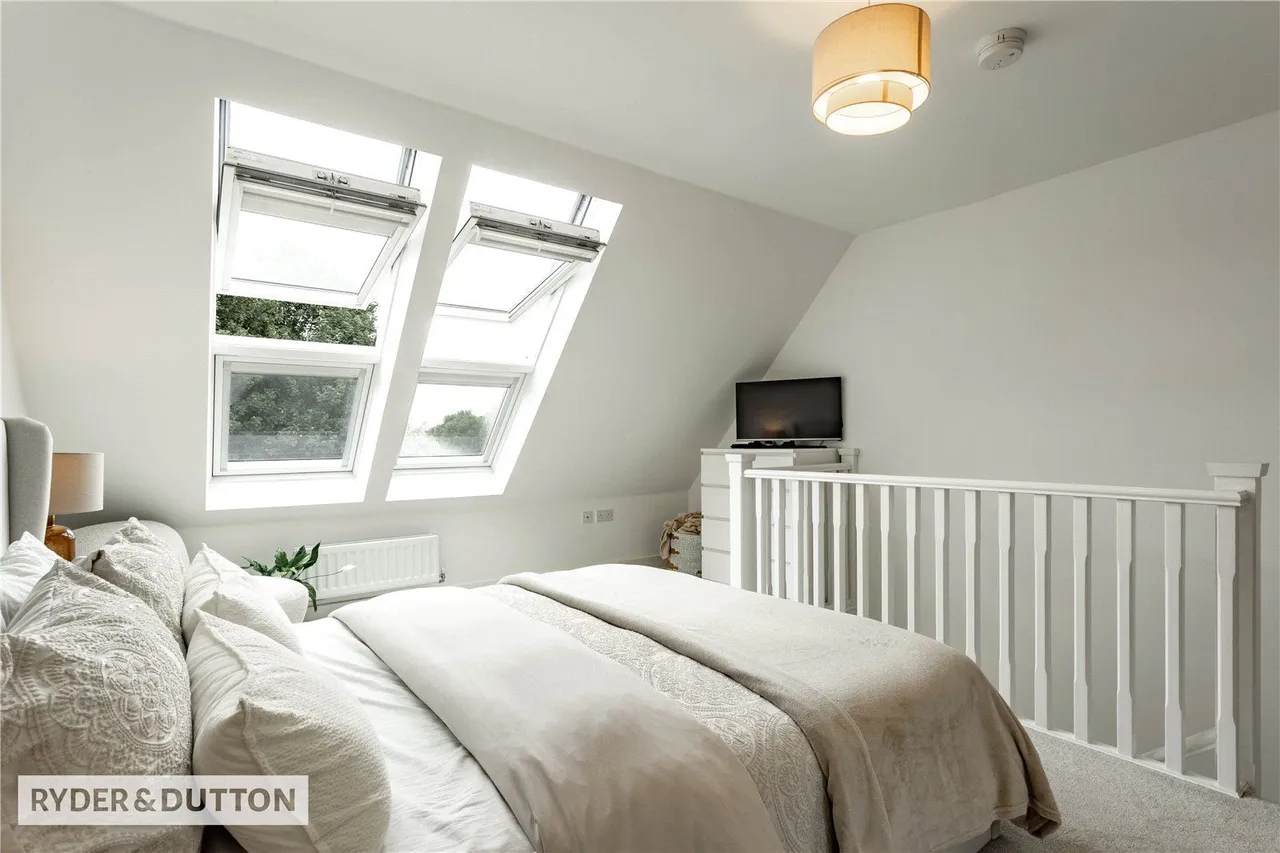 Franks Close, Castleton, OL11, photo 16