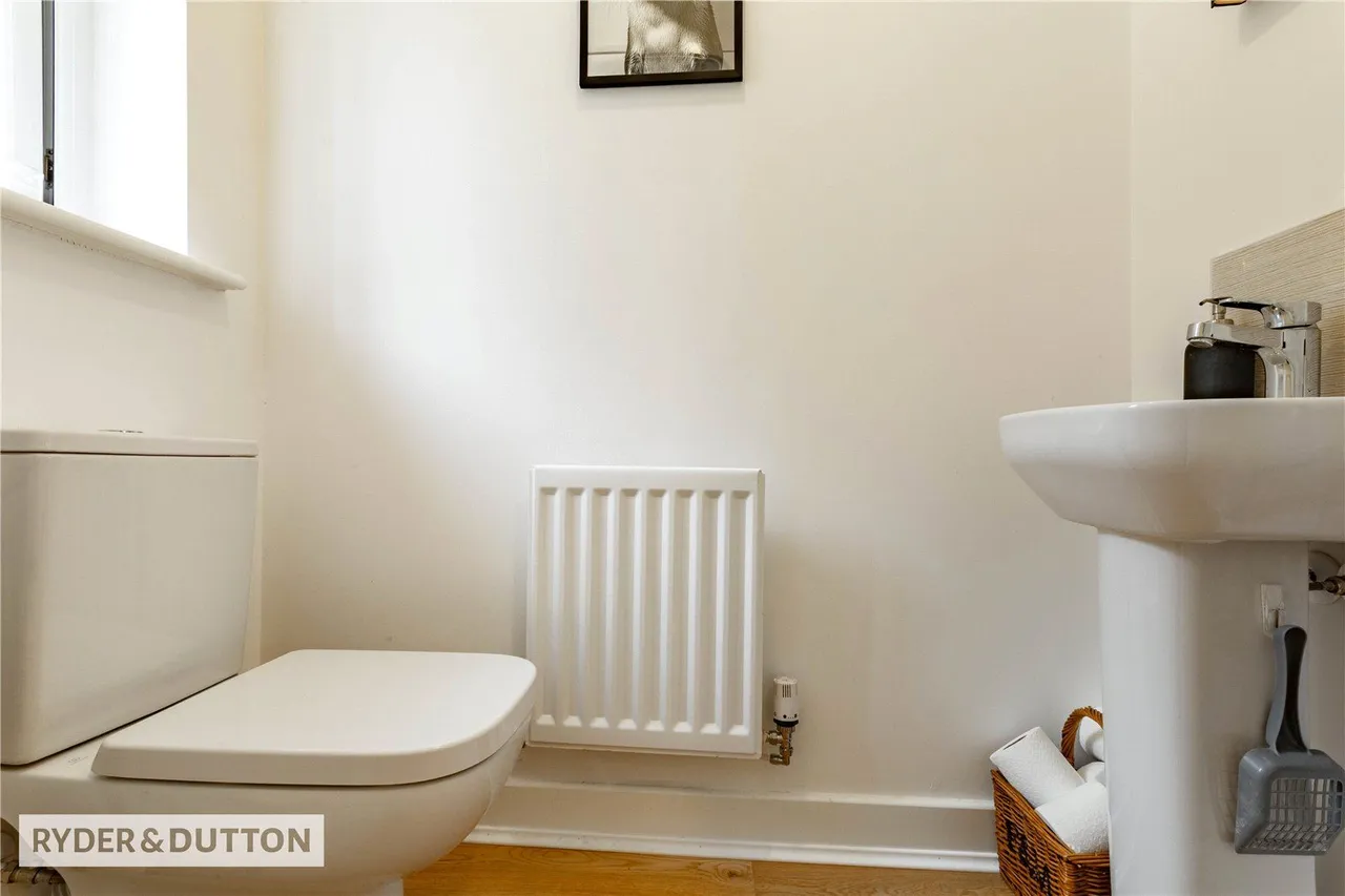 Franks Close, Castleton, OL11, photo 10