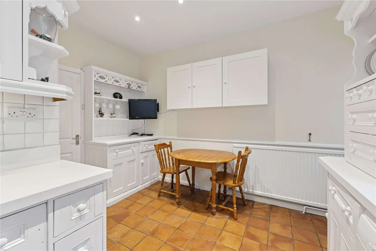 Singlets Lane, Flamstead, St. Albans, Hertfordshire, AL3 8EP, photo 11