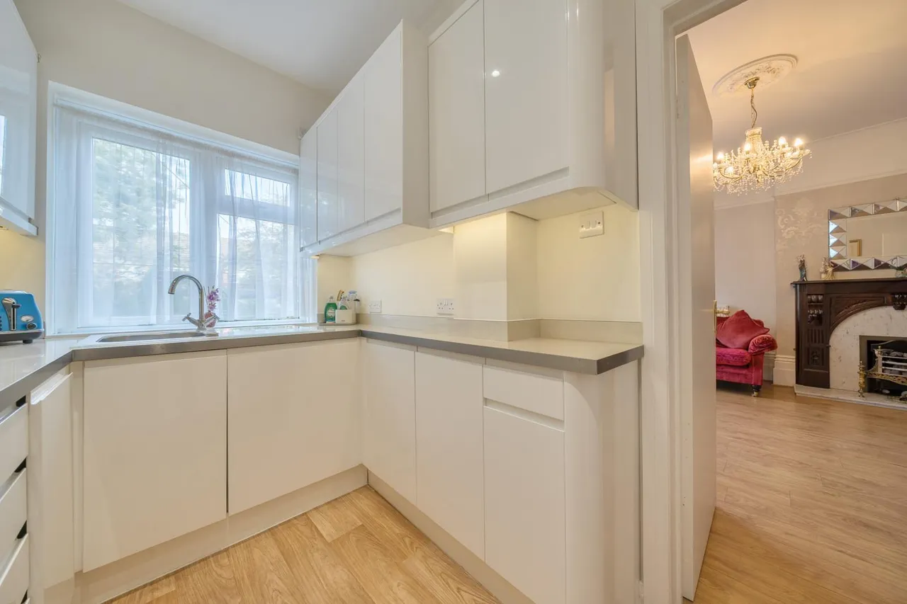 Park Crescent, DA8, photo 16