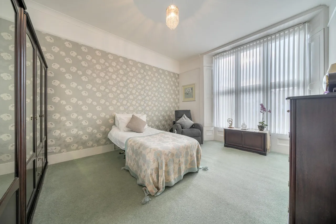 Park Crescent, DA8, photo 6