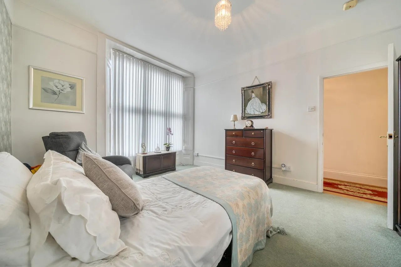 Park Crescent, DA8, photo 7