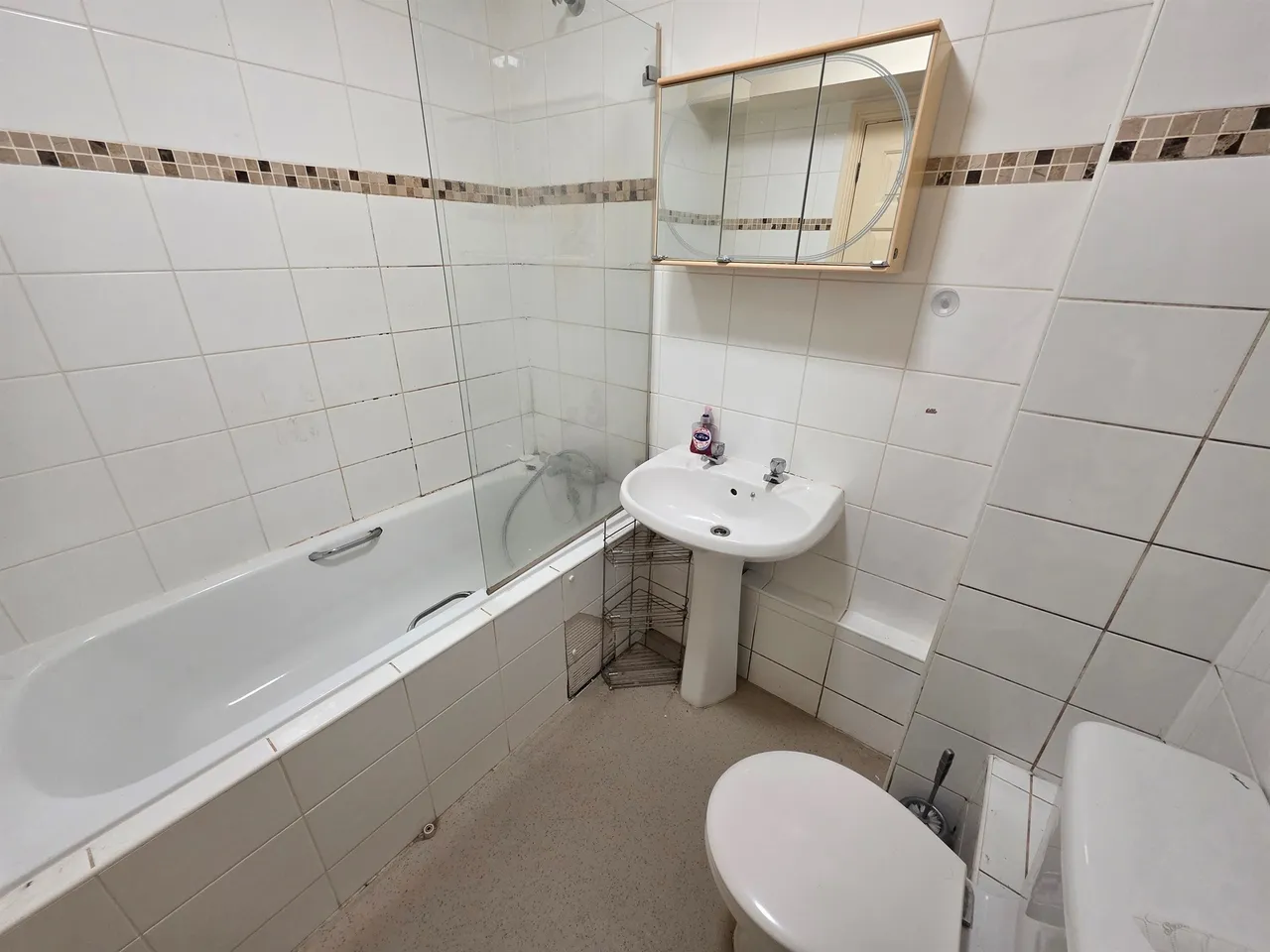 Bicester Road, Aylesbury, photo 8