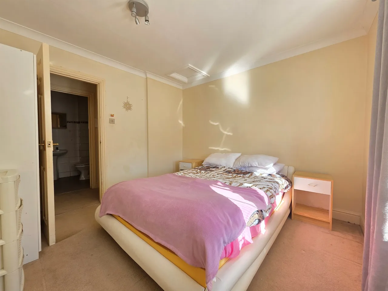 Bicester Road, Aylesbury, photo 7