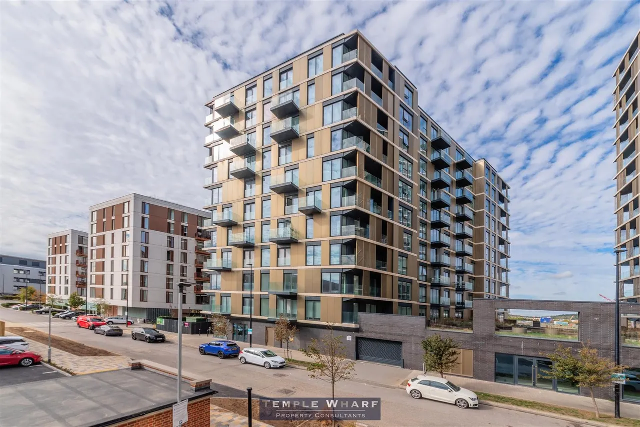 Gillingham Gate Road, Chatham, ME4, photo 18