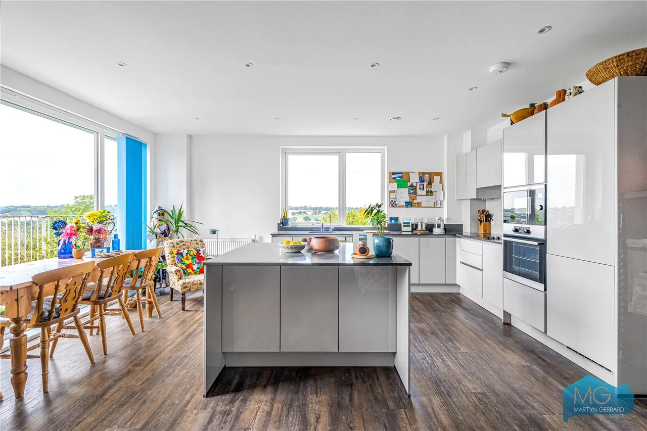 Cornforth Lane, London, NW7, photo 13