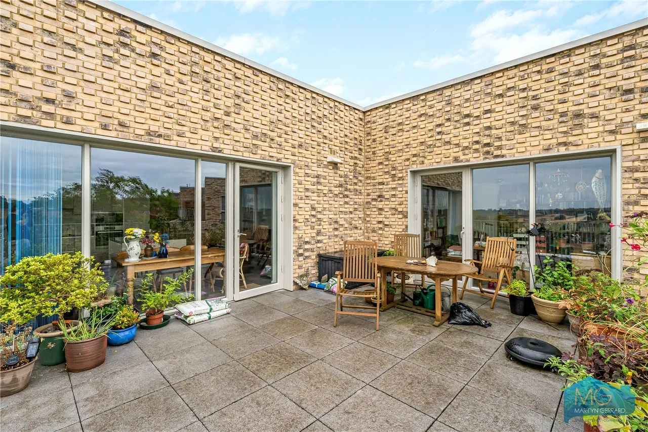 Cornforth Lane, London, NW7, photo 16