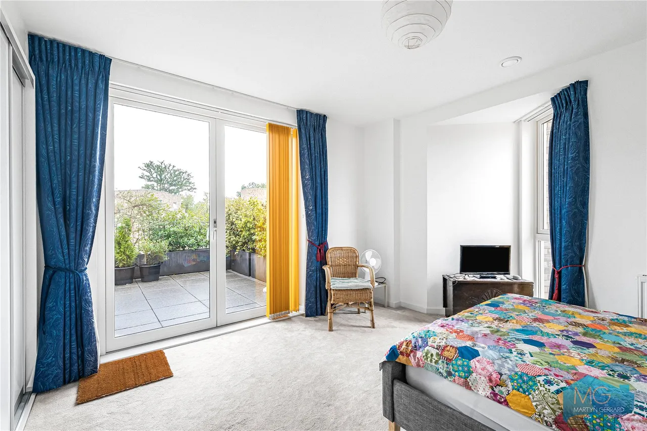 Cornforth Lane, London, NW7, photo 18