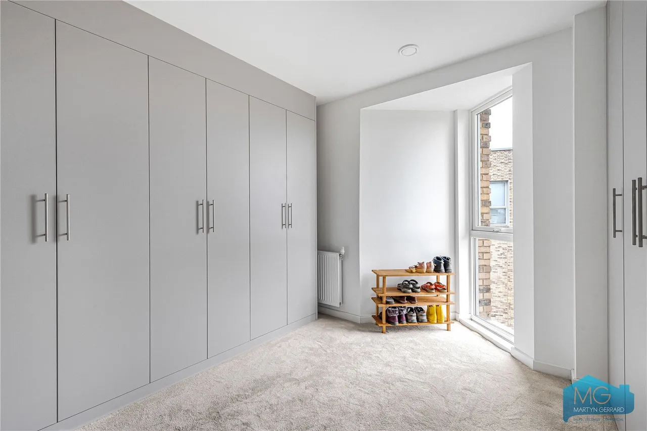 Cornforth Lane, London, NW7, photo 17